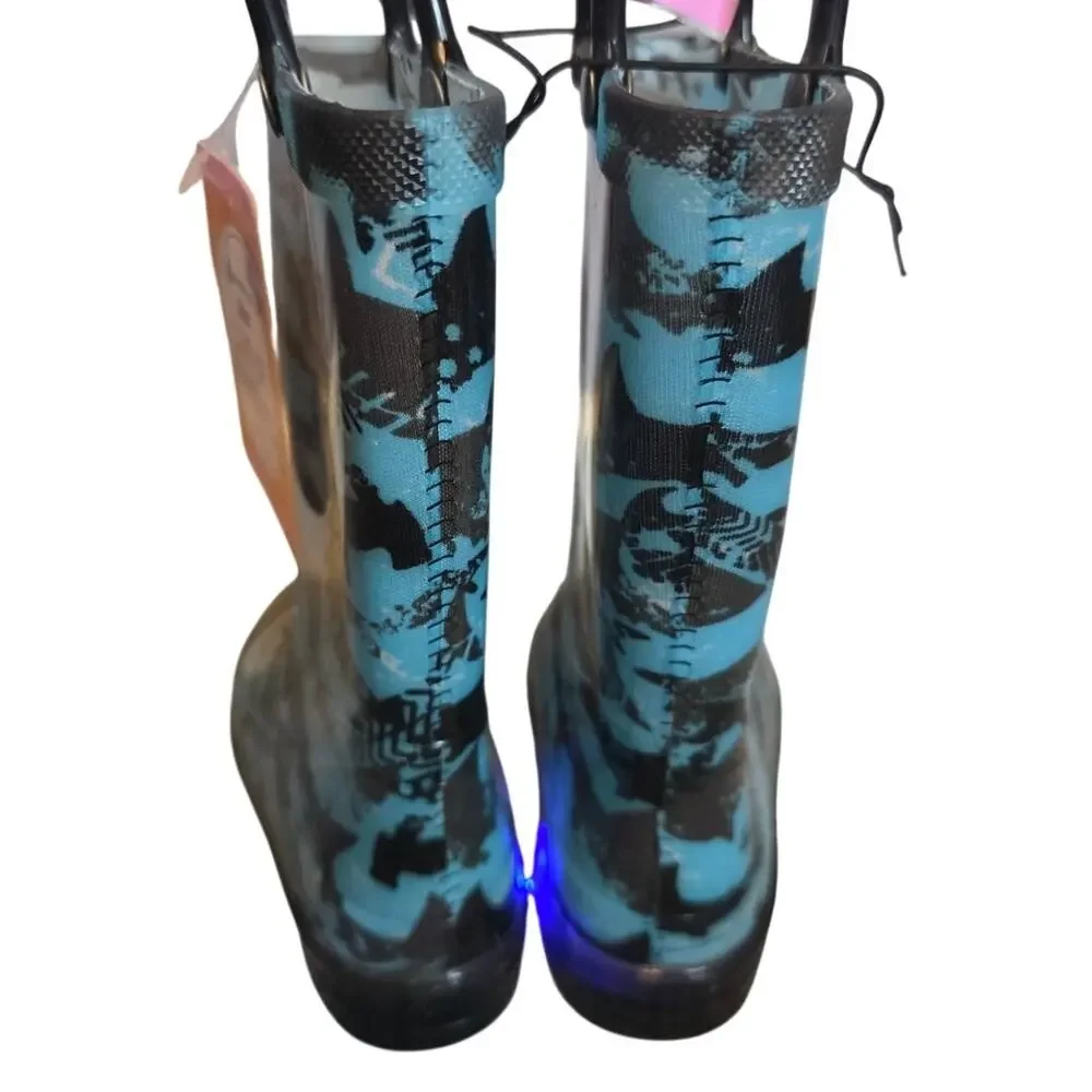 Members Mark Shark Light-Up Rain Boots, NWT, Size 7/8